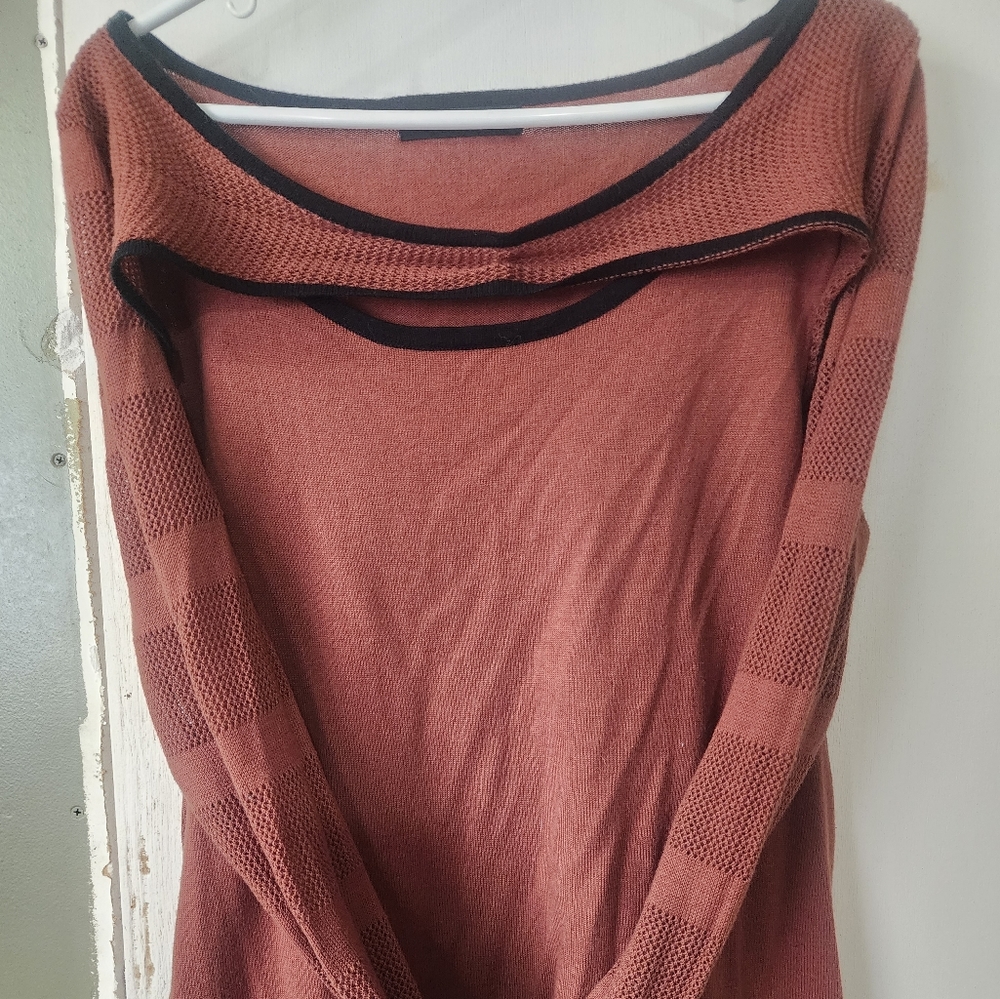 Burnt Orange top, size Lg, Brand August Silk